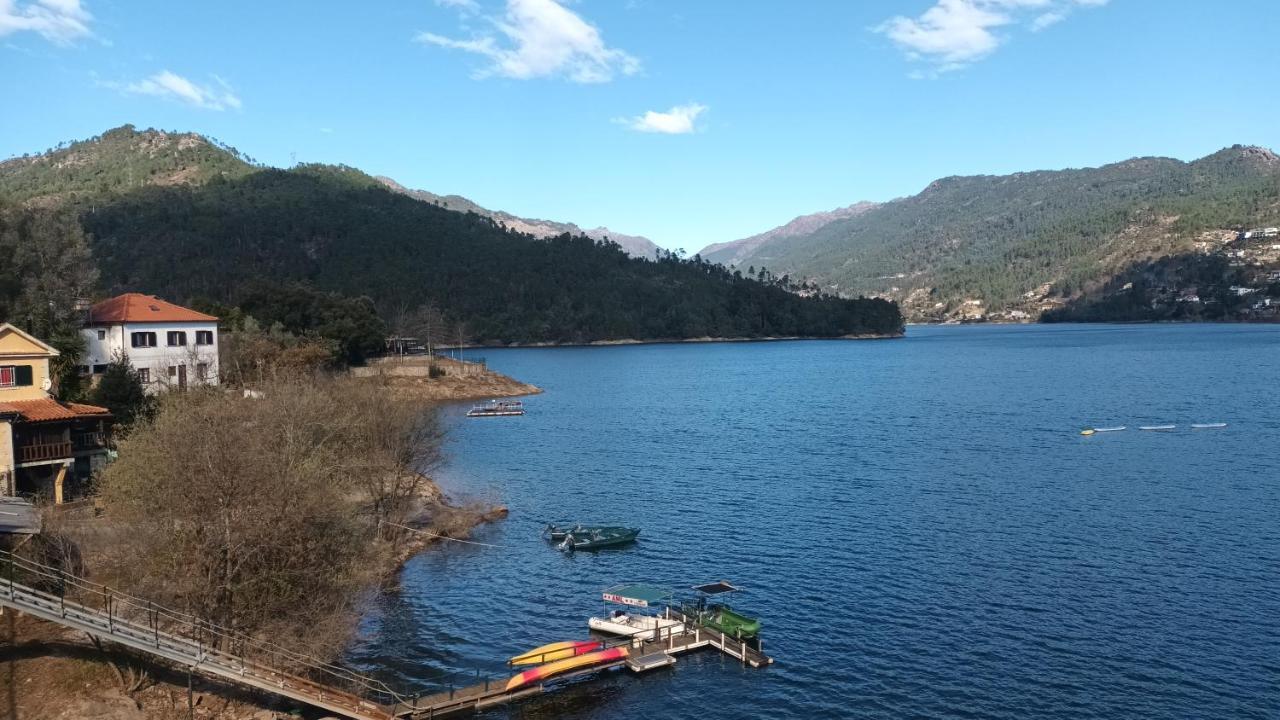Geres Do Alibaba Villa Ruivaes ภายนอก รูปภาพ